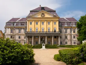 Dr László Batthyány-Strattman Museum