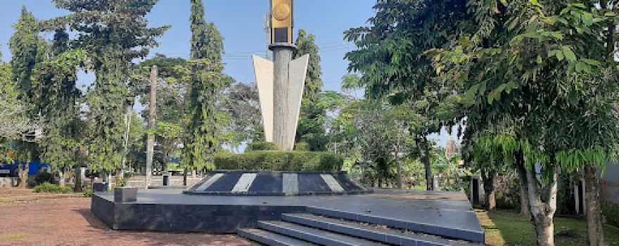 Tugu Adipura