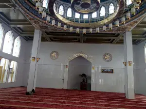 Masjid Raya Haji Syaiful Anwar