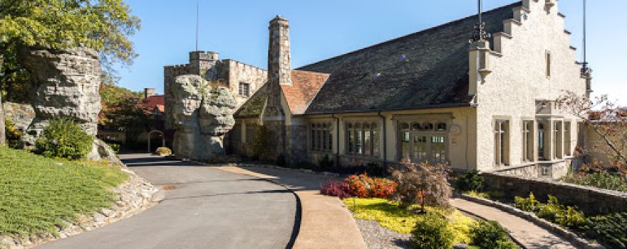Lookout Mountain Club- Golf Clubhouse