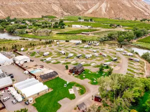 Palisade Basecamp RV Resort