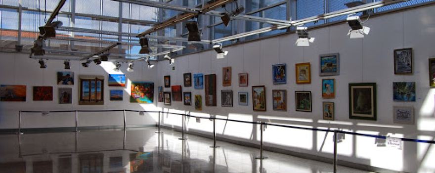 Centro Cultural "El Cerro". Teatro-Auditorio
