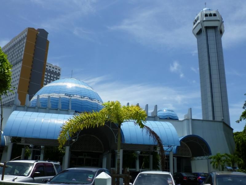 Al-Muktafi Billah Shah Mosque (Ladang Mosque)