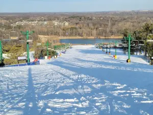 Pine Knob Ski and Snowboard Resort
