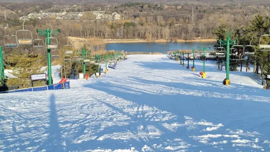 Pine Knob Ski and Snowboard Resort