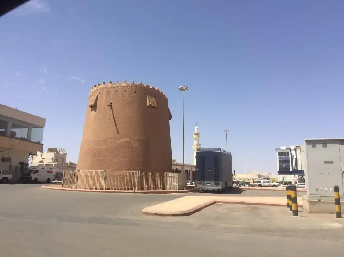Hotels near Barzan Palace