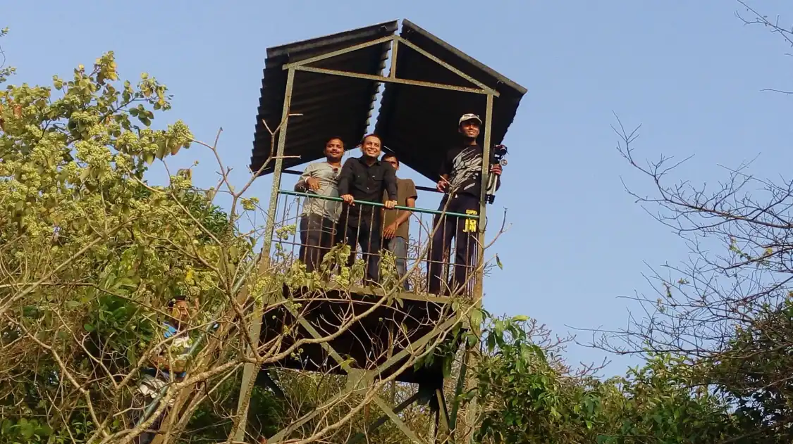 Hotels near Phansad Bird Sanctuary
