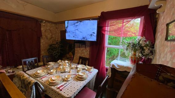 Dolly’s House Museum & Gift Shop