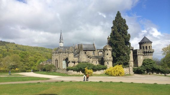 Lowenburg Castle