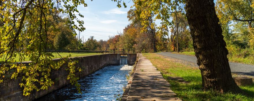 Delaware and Raritan Canal State Park