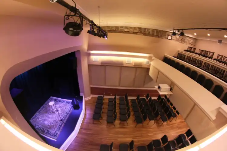 Hotels in der Nähe von The Sunflower Theatre