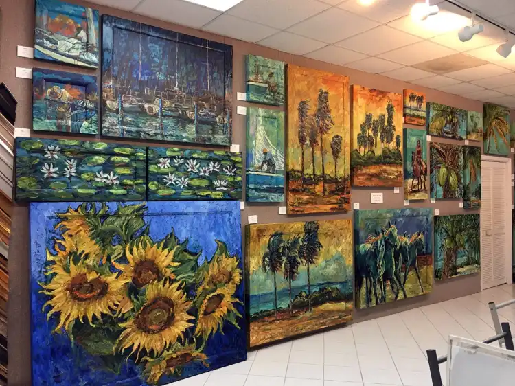 Hotels near Kennedy Gallery