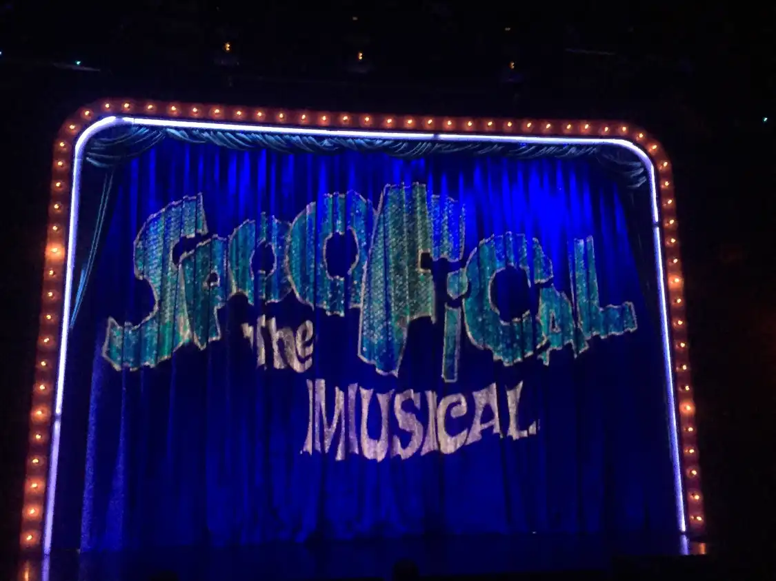 Hotel in zona Spoofical the Musical