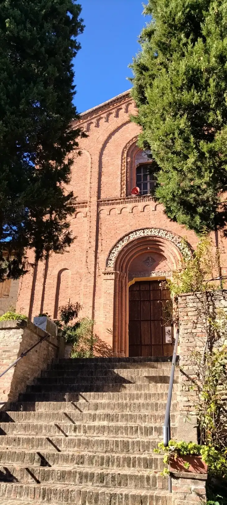 Hotels in Castello di Serravalle