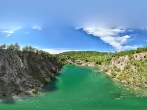 Beňatina lake