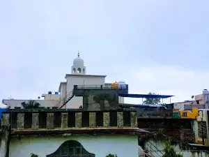 Husaini Masjid
