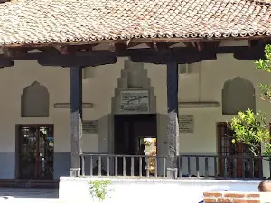 Naziresha Mosque