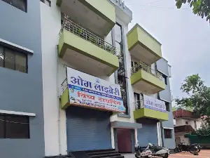 OM STUDY POINT & LIBRARY 3