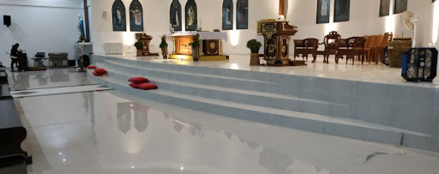 Gereja Katolik Hati Kudus Yesus Mangkupalas