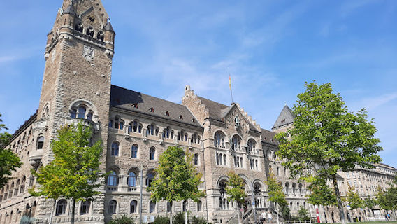 Konrad-Adenauer-Ufer