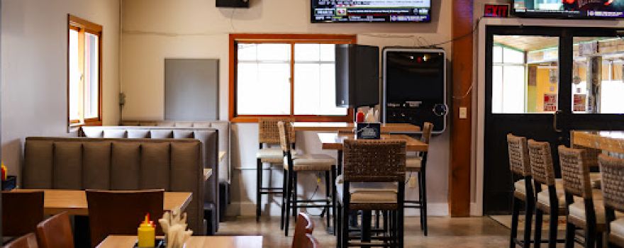 Thirsty Otter Tavern and Resort