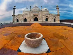 مزارات صحابہ کرام