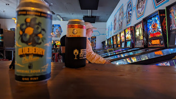 Lynn’s Arcade: A Pinball Parlor and Can Slangery