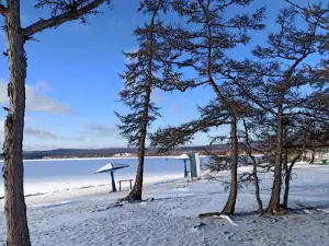 Ozero Arakhley
