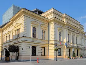 Vörösmarty Theater