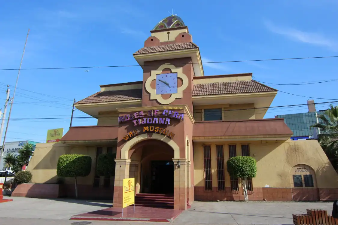 Hotels near Museo de Cera