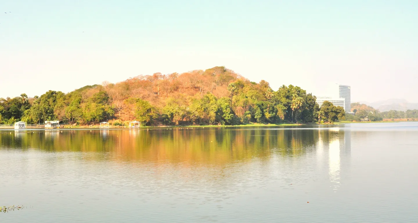3_Powai Lake