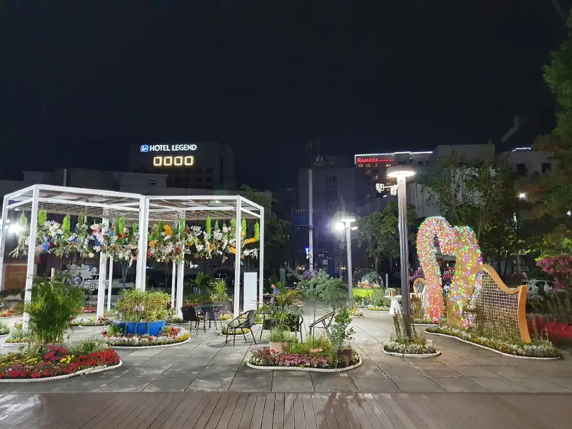 유성온천 족욕체험장 주변 호텔