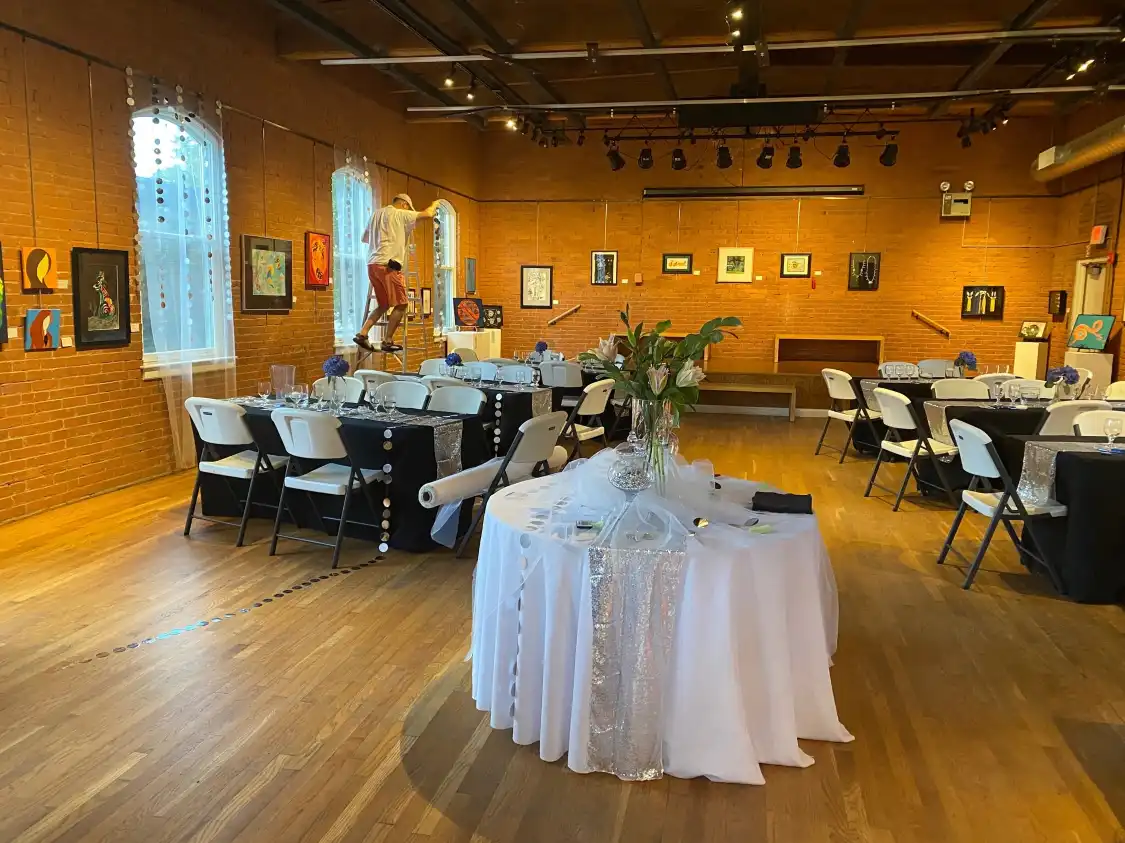 Hotels near Warwick Center for the Arts
