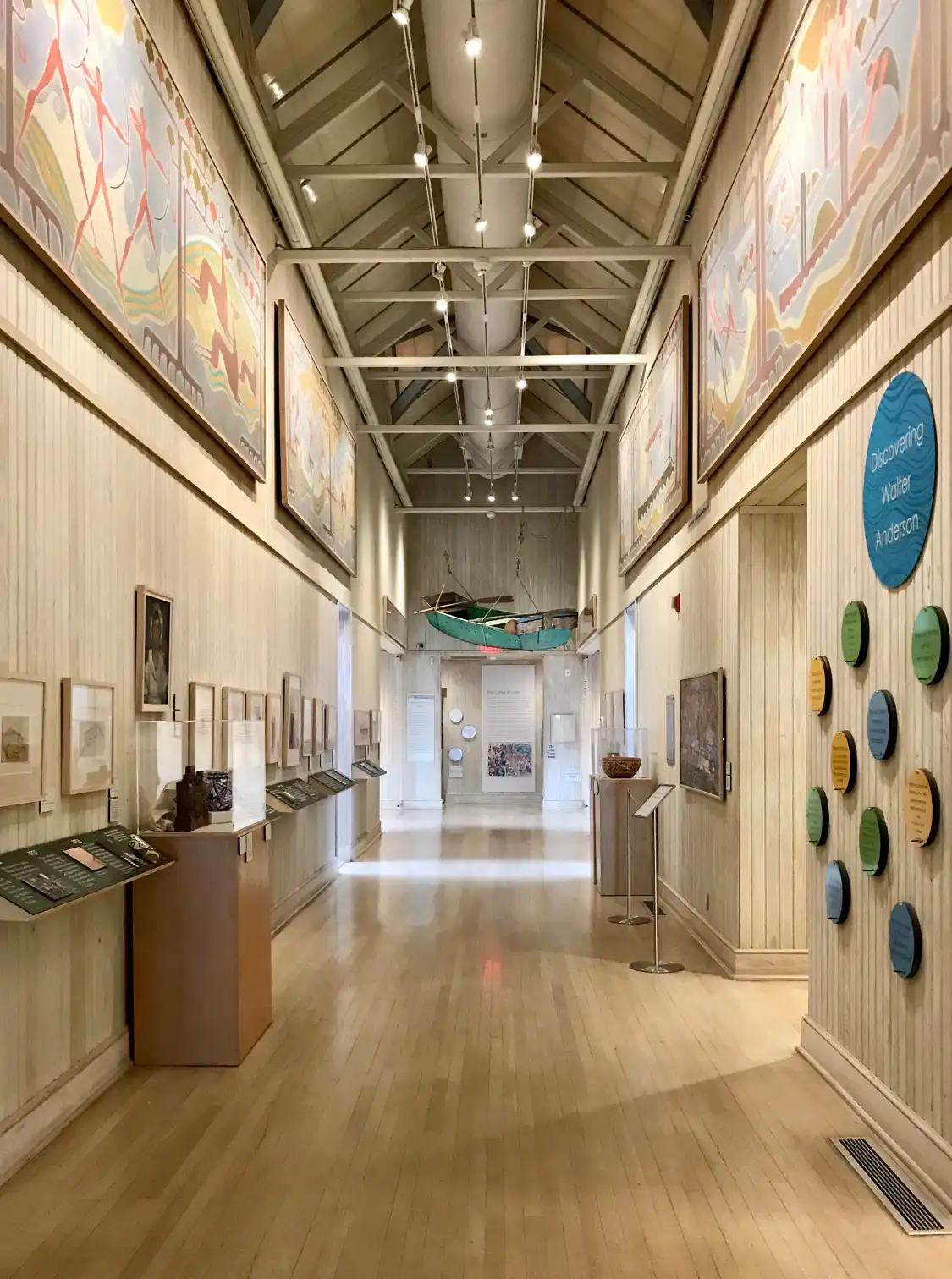 Các khách sạn gần Walter Anderson Museum of Art