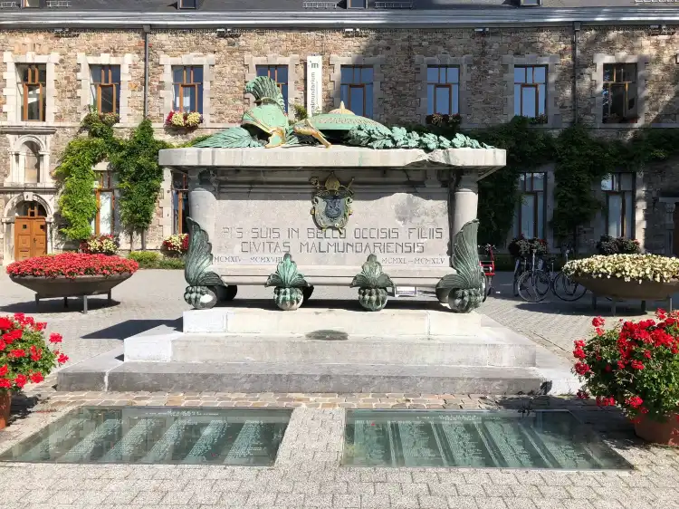 Hotels near Malmedy Massacre Memorial