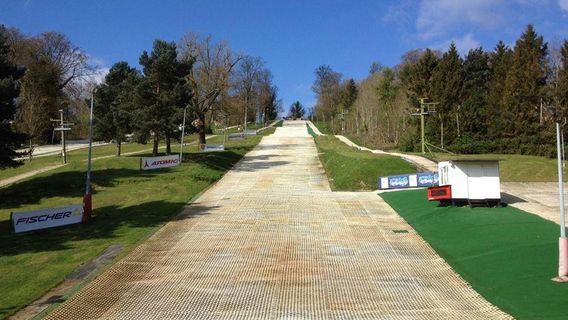 Gloucester Ski & Snowboard Centre