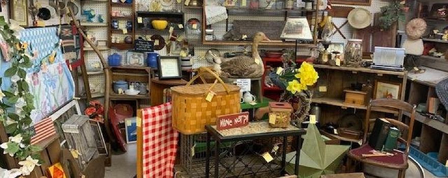 Hidden Treasures Mall & Antiques