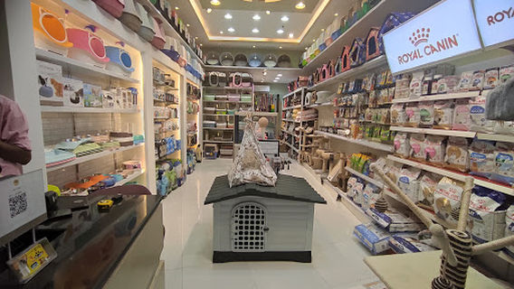 Petland al Khoudh أرض الحيوانات للبيع حيوانات الاليفة و مستلزمات