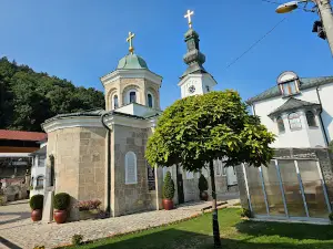 Tavna Monastery
