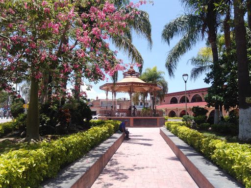 Plaza Principal de Chapala