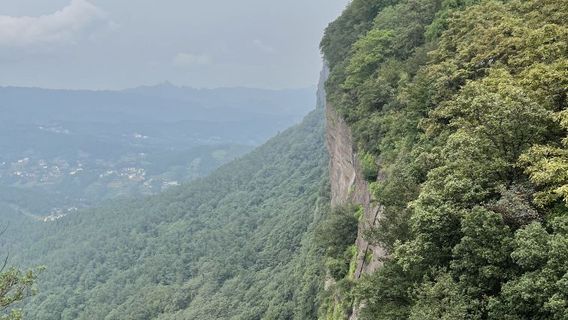 Jianmen Pass Scenic Area - Viewing Platform