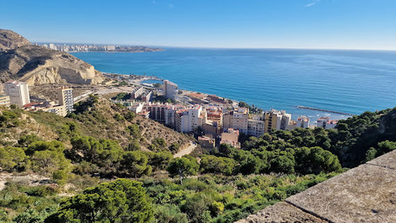 Ascensor del Castell de Santa Bàrbara