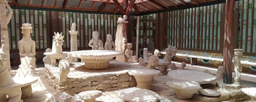 Museum Nias Lodges & Guesthouse