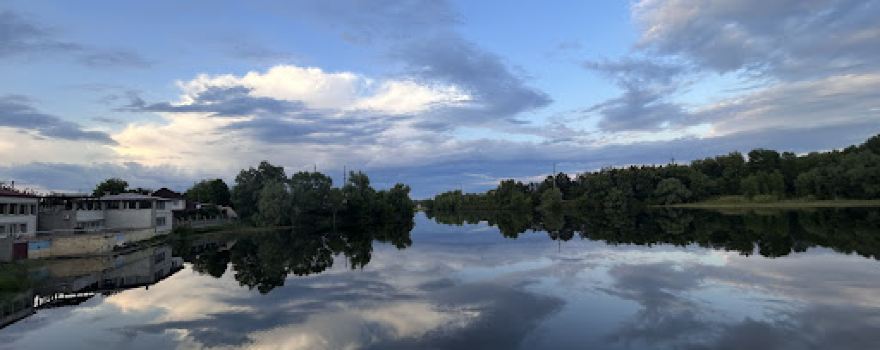 Dachne Tovarystvo "Dnipro"