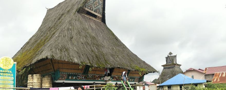 Rumah Adat Lingga