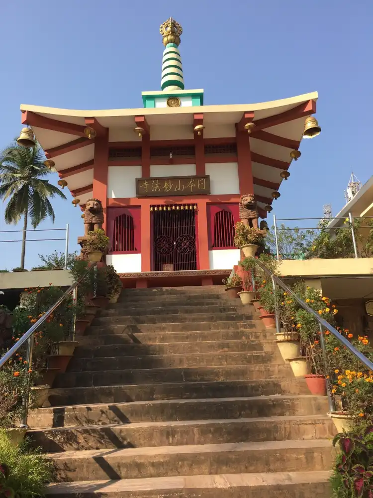 Các khách sạn gần Sudarshan Craft Museum