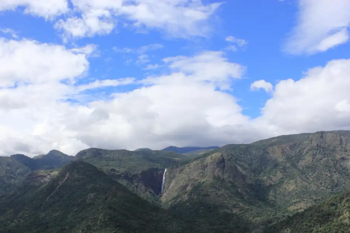 Hotels near Thalaiyar Waterfalls