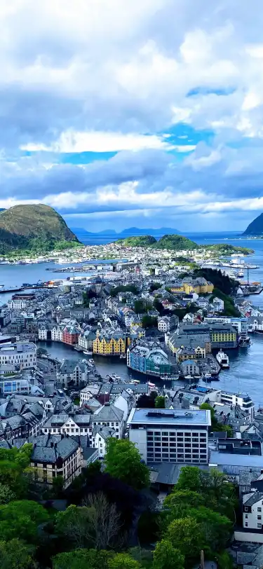 โรงแรมที่มีสระว่ายน้ำในเมอโรรุมสดัล นอร์เวย์