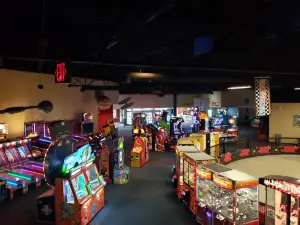 THE WEB Extreme Entertainment
