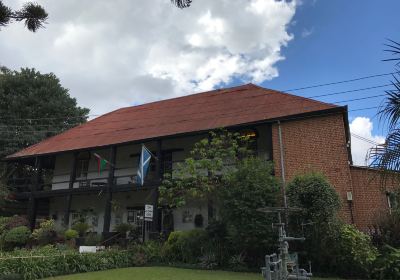 La Caverna Art Gallery